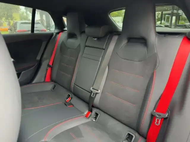 Mercedes-Benz CLA 35 AMG