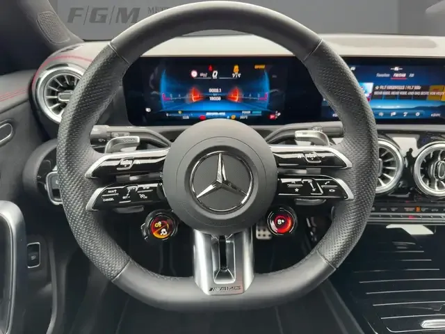 Mercedes-Benz CLA 35 AMG