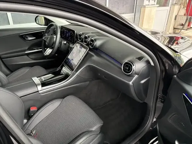 Mercedes-Benz C 180