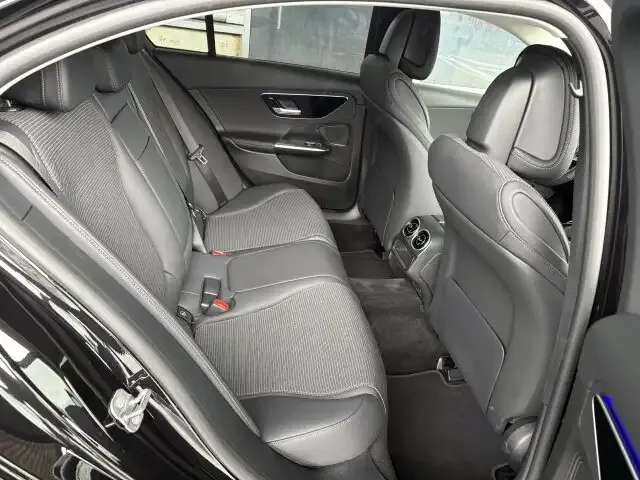 Mercedes-Benz C 180