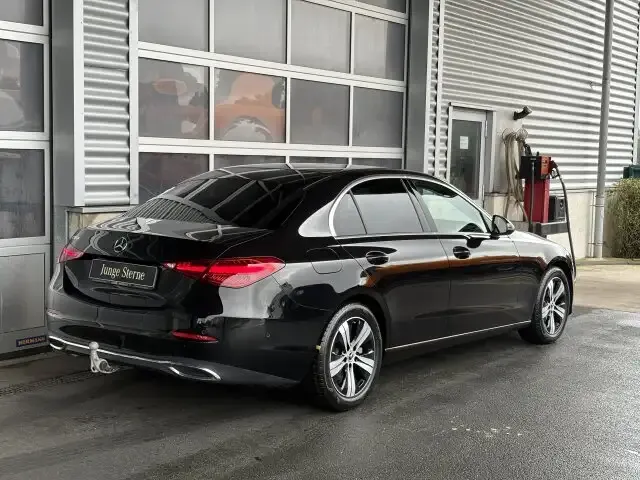 Mercedes-Benz C 180
