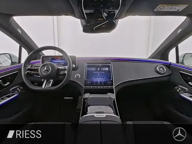 Mercedes-Benz EQE 300
