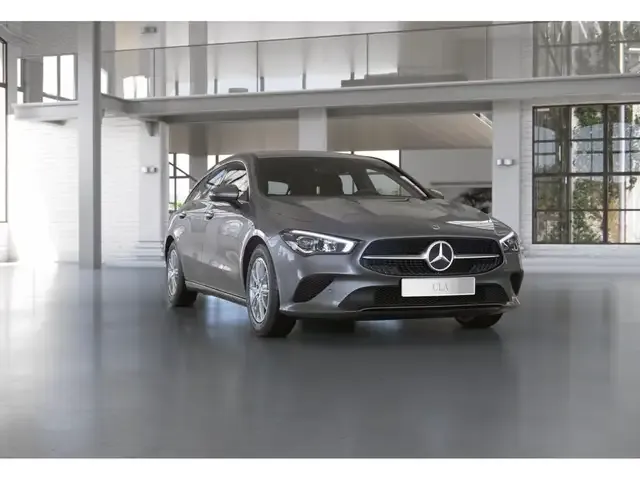 Mercedes-Benz CLA 180