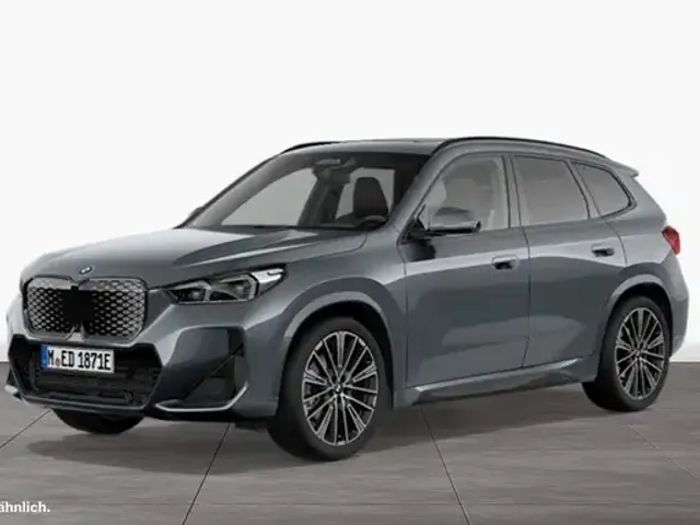 BMW iX1