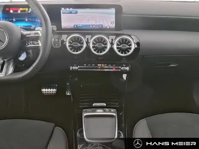 Mercedes-Benz A 35 AMG