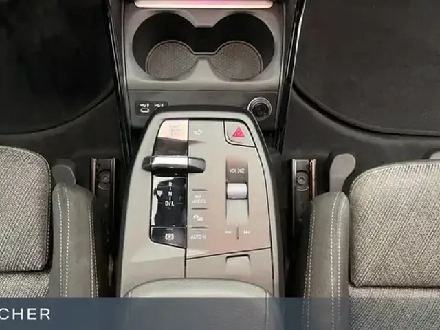 BMW 225