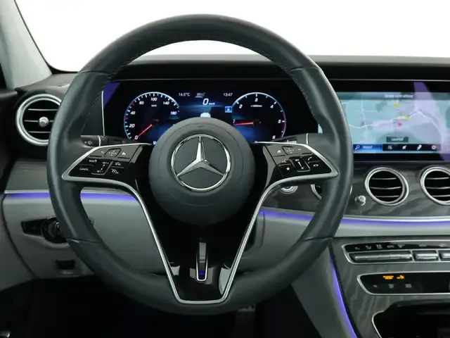 Mercedes-Benz E 400