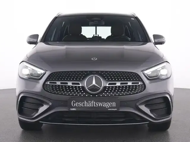 Mercedes-Benz GLA 180