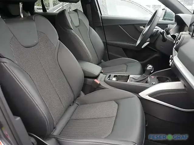 Audi SQ2