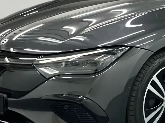 Mercedes-Benz EQE 500