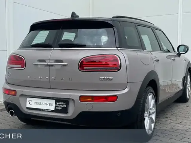 MINI Cooper Clubman