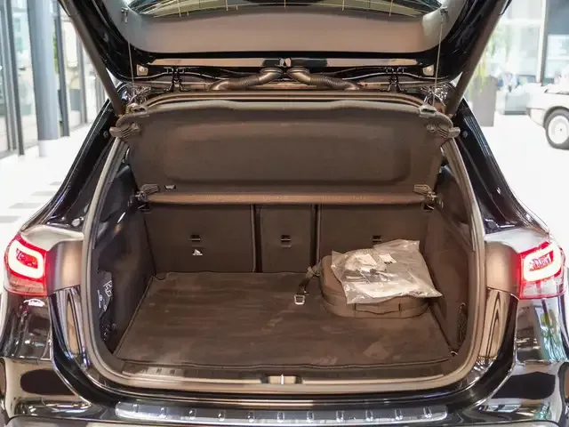 Mercedes-Benz EQA 300