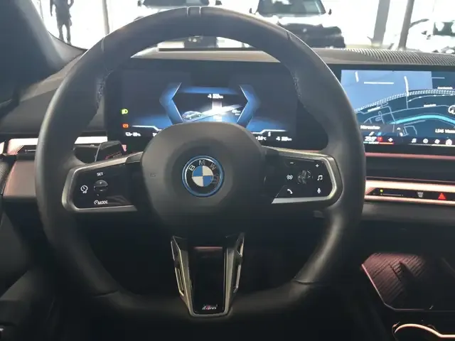 BMW i5