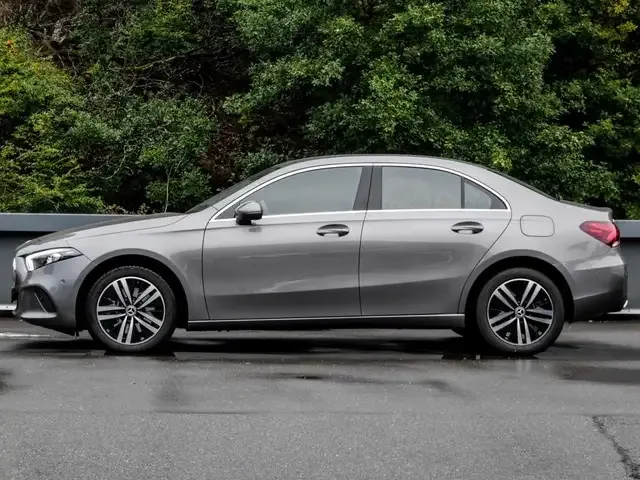 Mercedes-Benz A 250