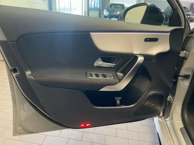 Mercedes-Benz A 35 AMG