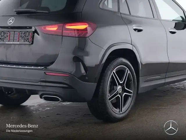Mercedes-Benz GLA 200