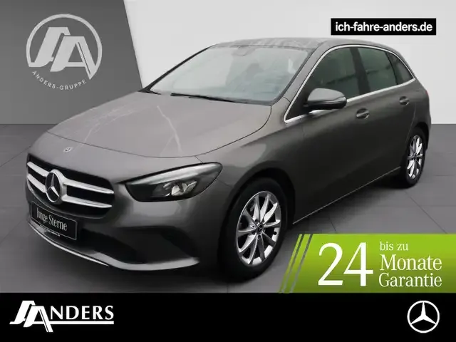Mercedes-Benz B 180