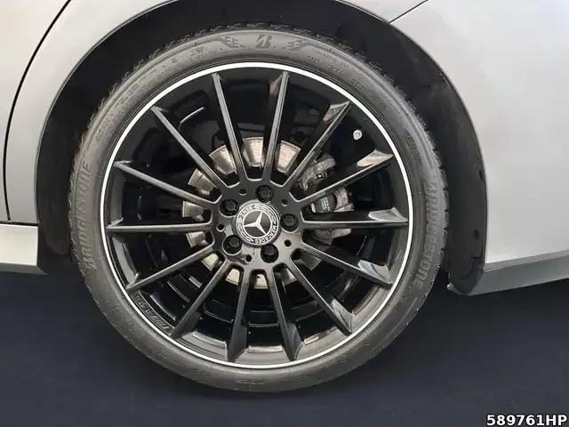 Mercedes-Benz CLA 220