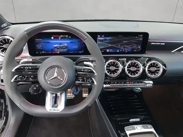 Mercedes-Benz A 45 AMG