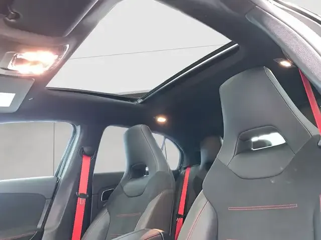 Mercedes-Benz A 45 AMG