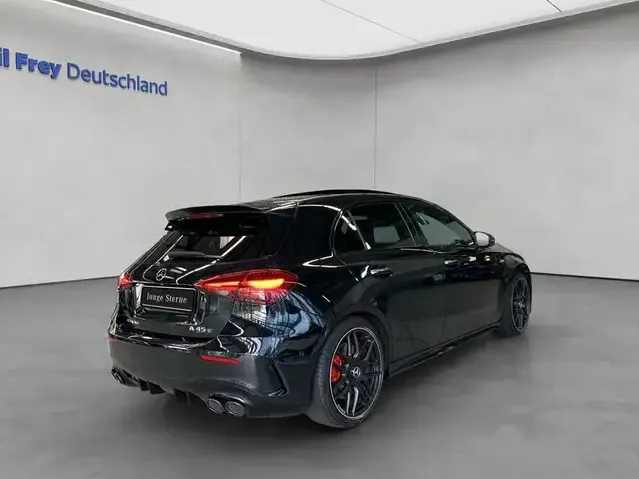 Mercedes-Benz A 45 AMG