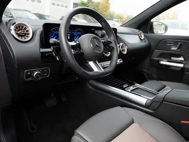 Mercedes-Benz EQA 300