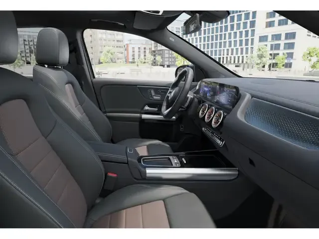 Mercedes-Benz EQA 300