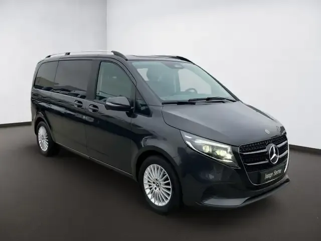 Mercedes-Benz V 250