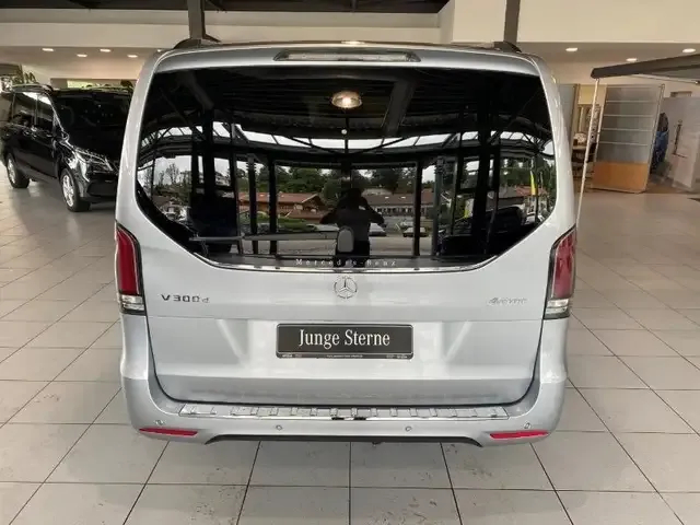 Mercedes-Benz V 300