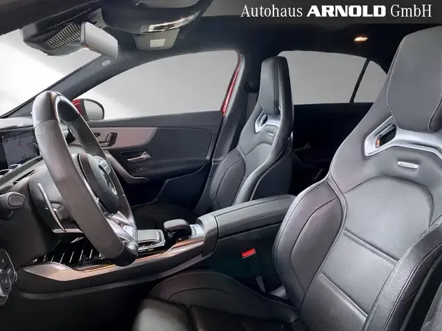 Mercedes-Benz A 35 AMG