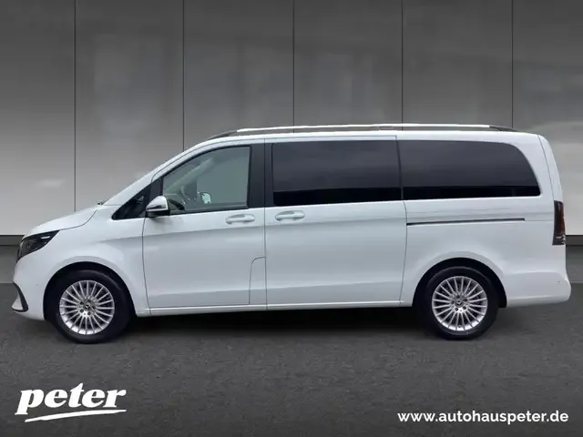 Mercedes-Benz V 220