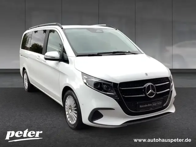 Mercedes-Benz V 220