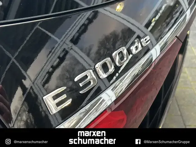 Mercedes-Benz E 300