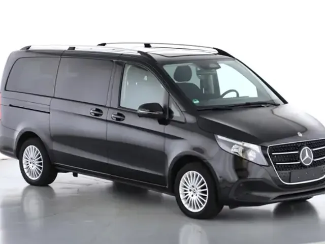 Mercedes-Benz V 220