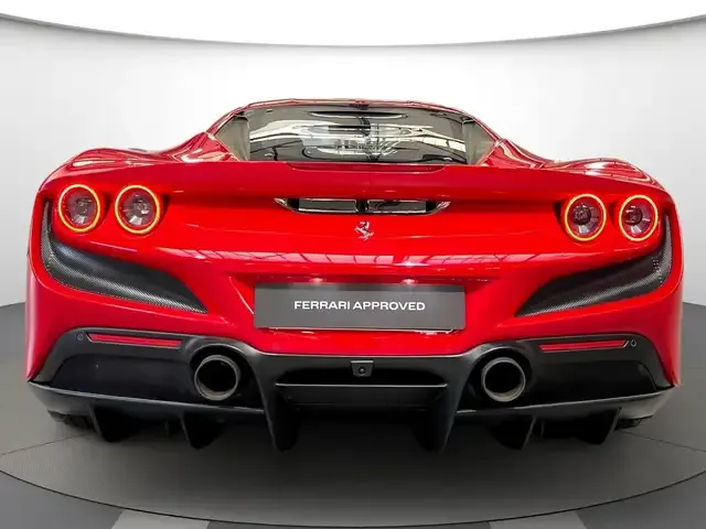 Ferrari F8 Tributo