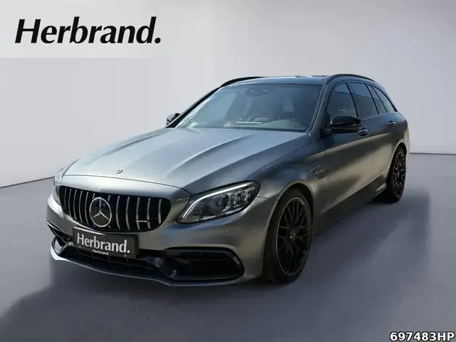 Mercedes-Benz C 63 AMG