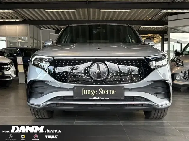 Mercedes-Benz EQB 300