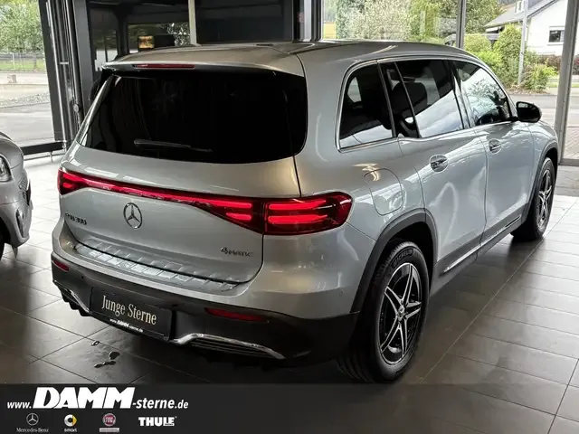 Mercedes-Benz EQB 300
