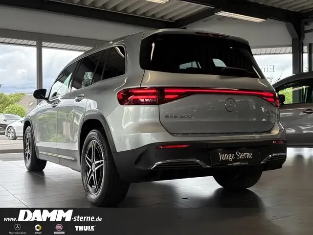 Mercedes-Benz EQB 300