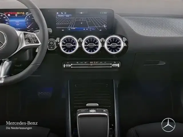 Mercedes-Benz B 220