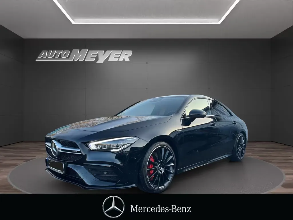 Mercedes-Benz CLA 35 AMG