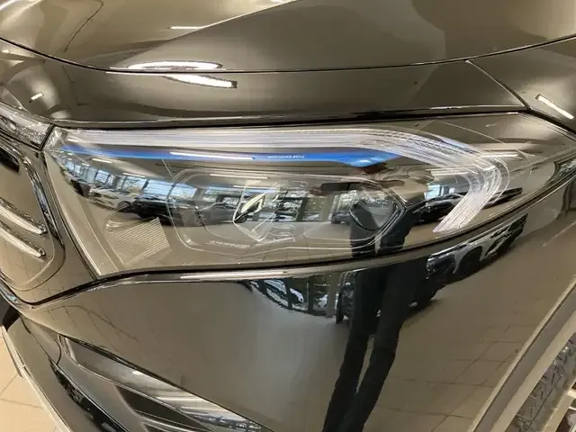 Mercedes-Benz EQB 300