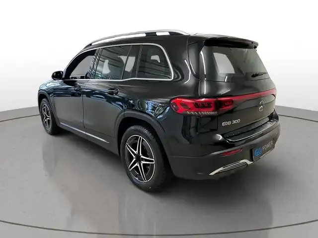Mercedes-Benz EQB 300