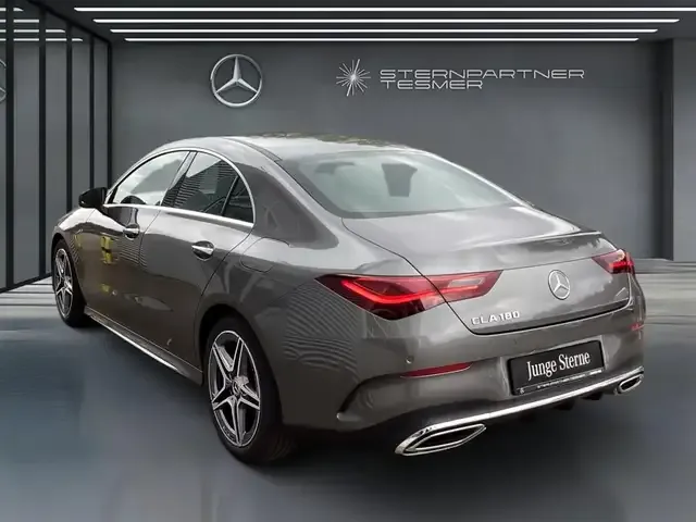 Mercedes-Benz CLA 180