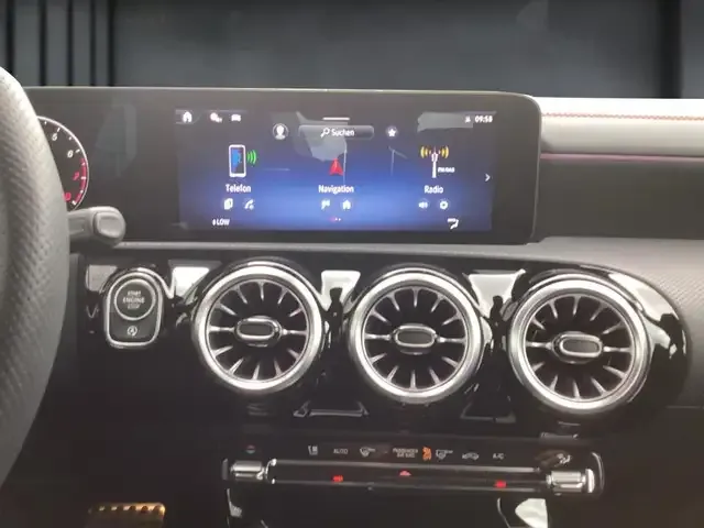 Mercedes-Benz CLA 180