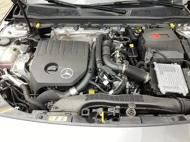 Mercedes-Benz CLA 180