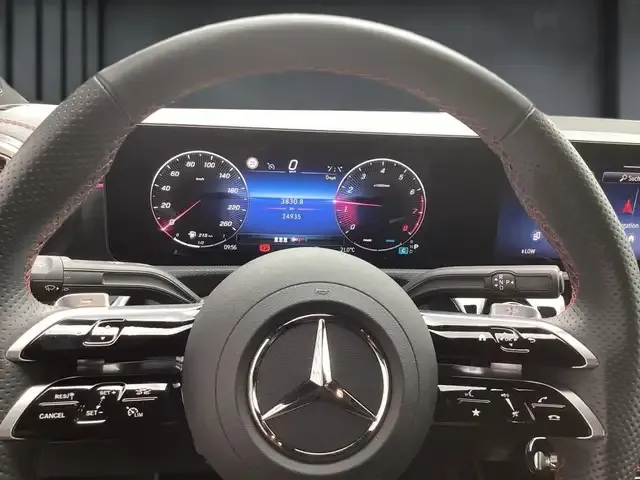 Mercedes-Benz CLA 180