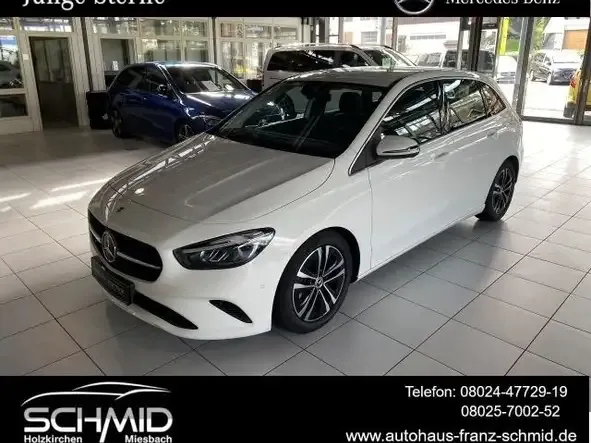 Mercedes-Benz B 200