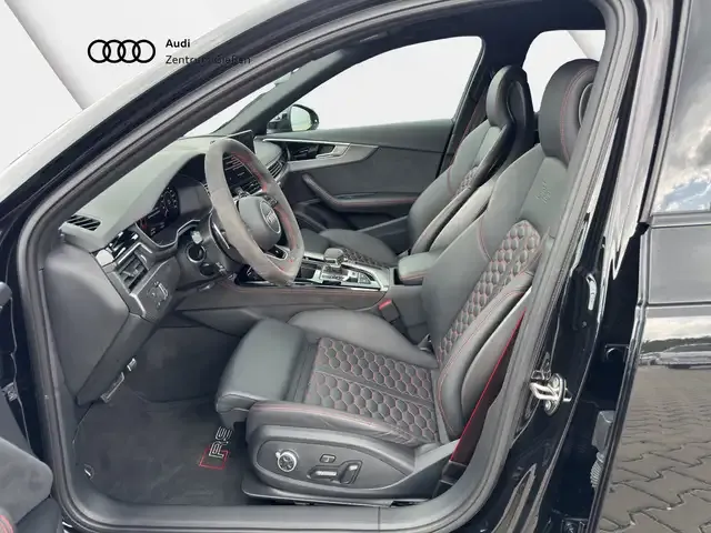 Audi RS4