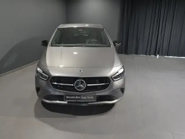 Mercedes-Benz B 220